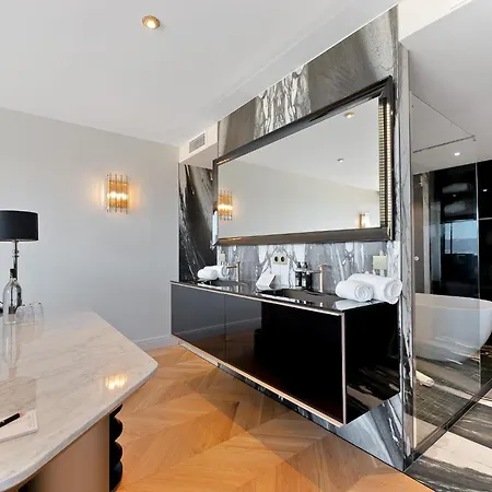 Hotell San Carlu Citadelle Ajaccio 4*