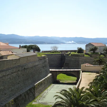Otel San Carlu Citadelle Ajaccio (Corsica)