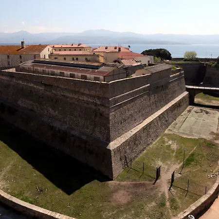 מלון San Carlu Citadelle 4*
