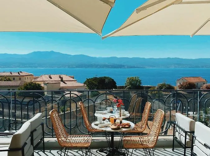 Hotel San Carlu Citadelle 4*