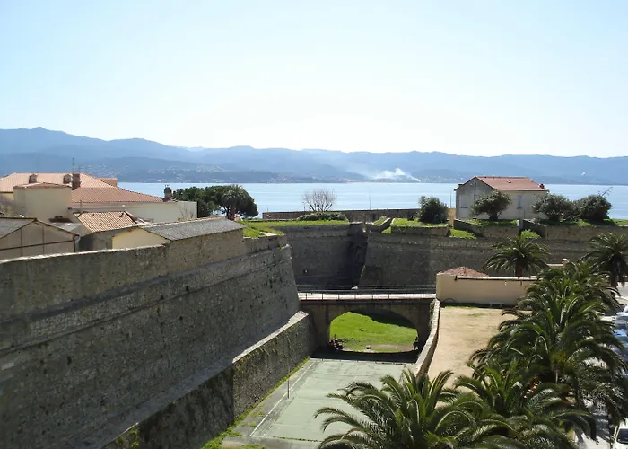 Hotel San Carlu Citadelle Ajaccio (Corsica)